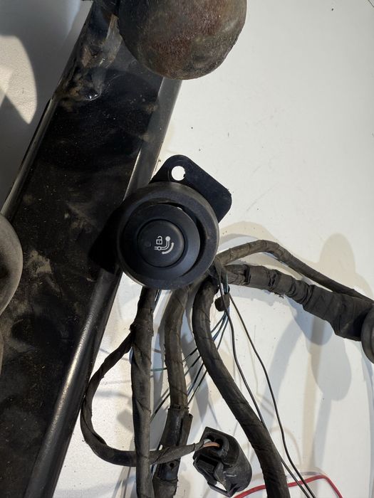 Продаваме, оригинален електрически теглич за БМВ Е60 Е61/ BMW E60 E61