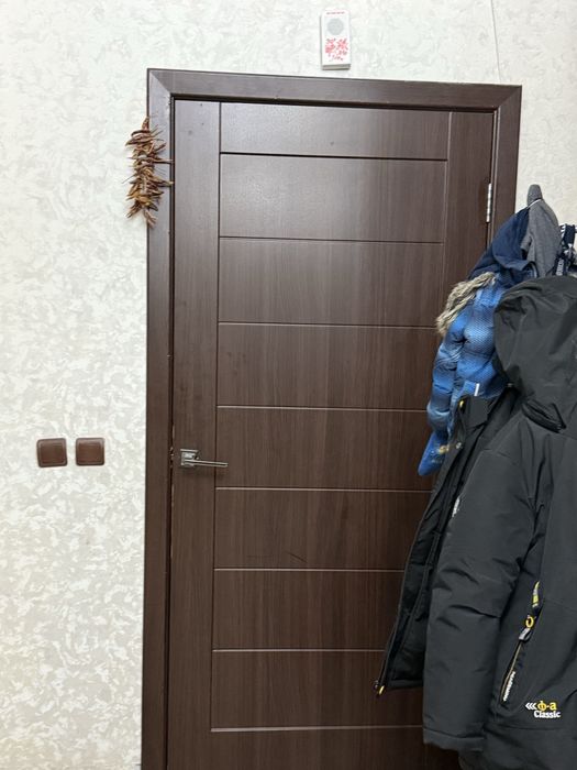 Продам двери б/у межкомнатные, разные