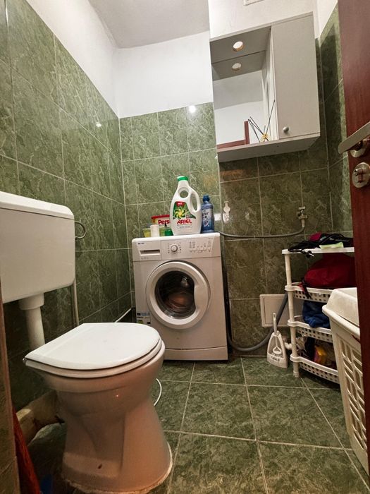 De vânzare apartament 4 camere