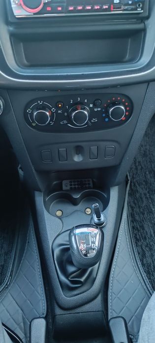 Продаю Renault Logan 2