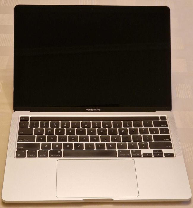 Macbook Pro 13 M1, 16gb ram, 250gb storage