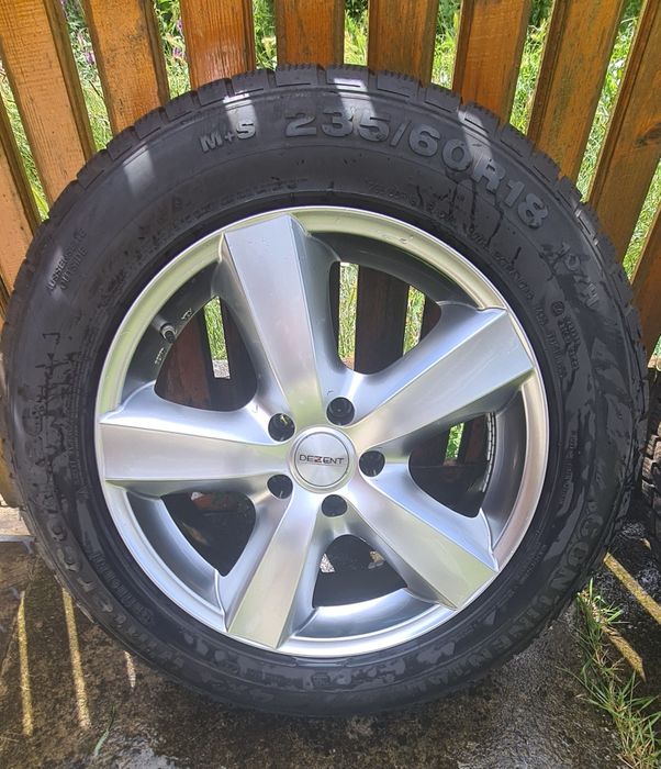 Vând set iarnă complet pentru SUV – Lexus NX, RAV4, etc. (5x114,3)
