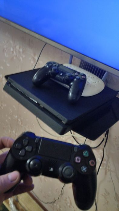 PlayStation 4 1 терабаит