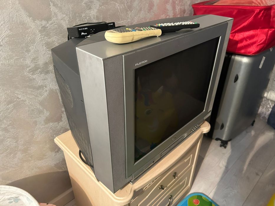 Продам телевизор