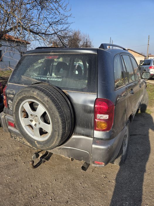 Toyota RAV4 2.0D D-4D (116 кс) На части