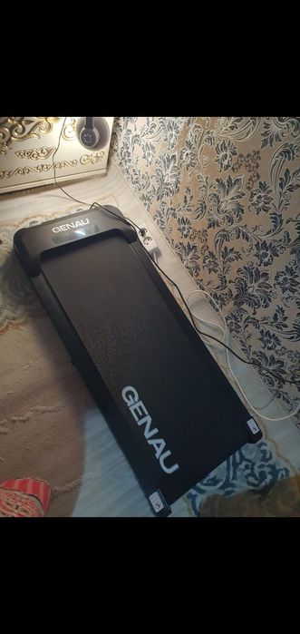 Беговая дорожка с пультом