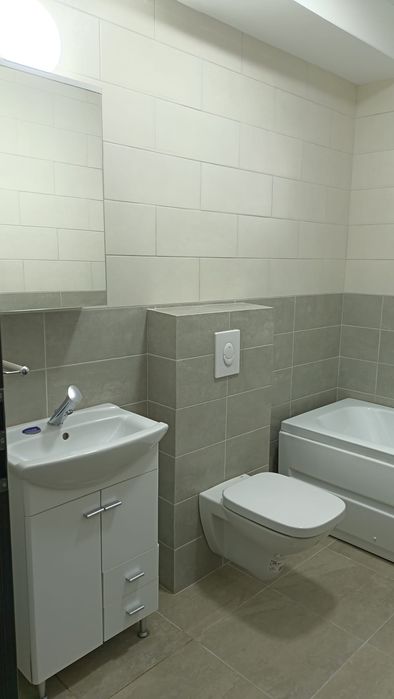 Închiriez VILĂ DE LUX NOUĂ P+1