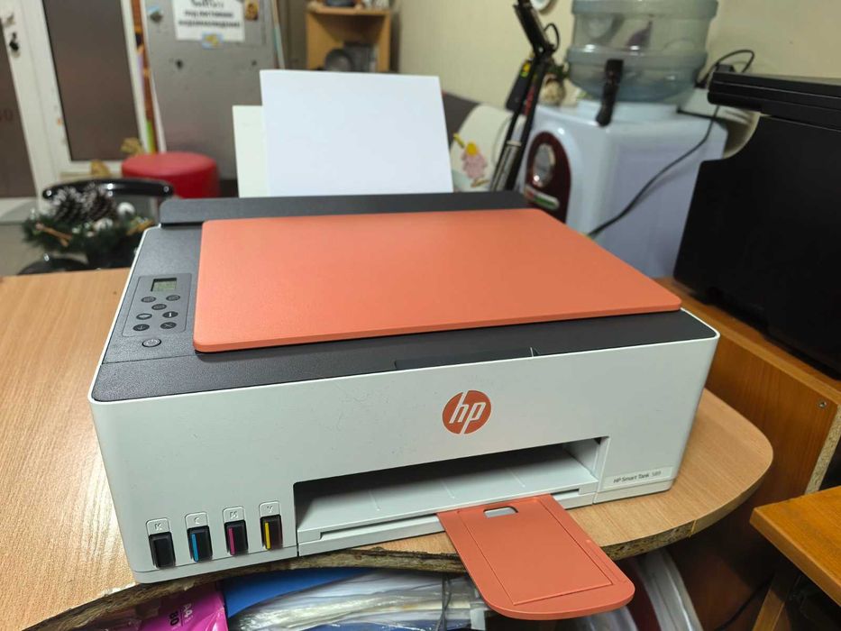 Цветен Принтер hp