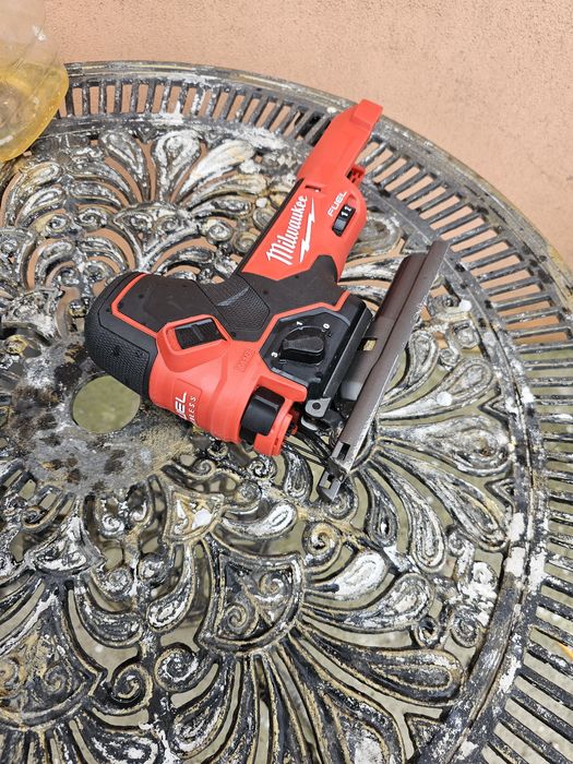 Pendular milwaukee m18fbjs