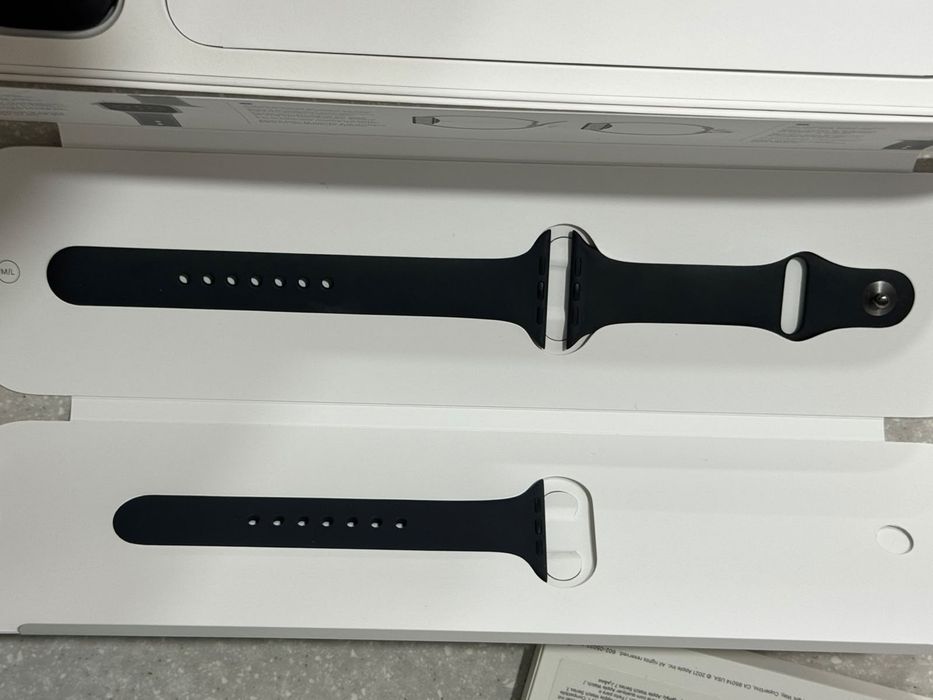 Продам новые часы Apple Watch series7 45мм