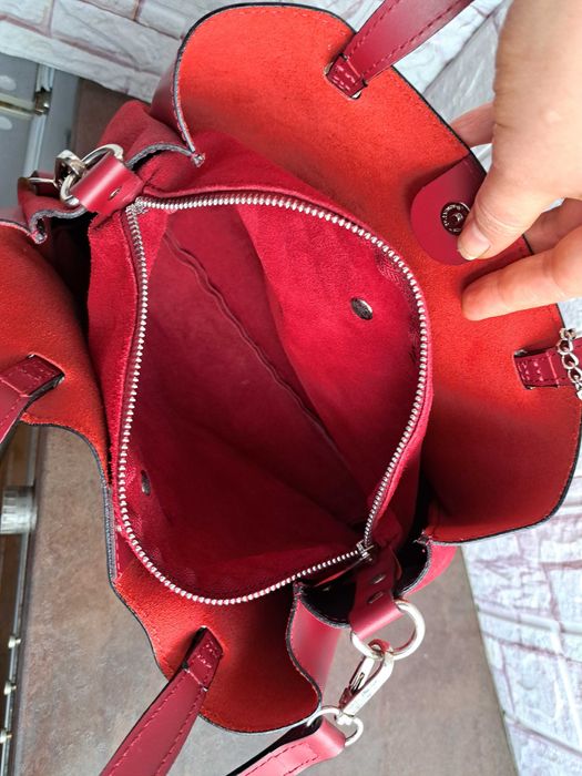 дамска чанта,малка червена чантичка-Нова!естествена кожа