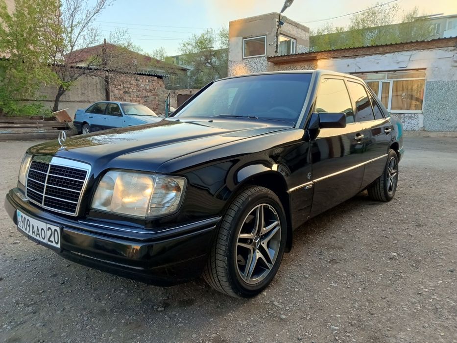 Продам Мерседес w124 3.0