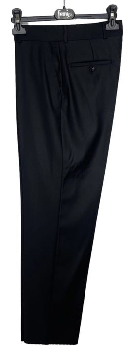 Продам костюм новый,