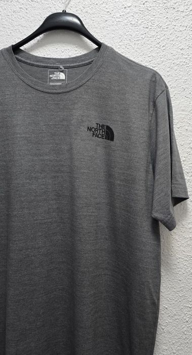 Нова.  Тениска памучна оригинална.  THE NORTH FACE