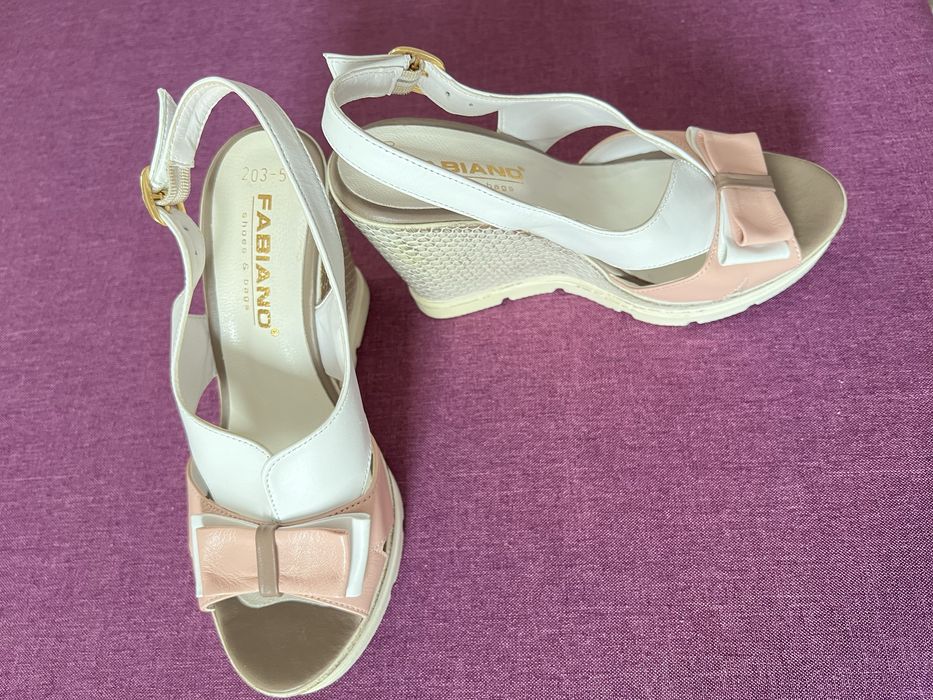 Дамски обувки - сандали