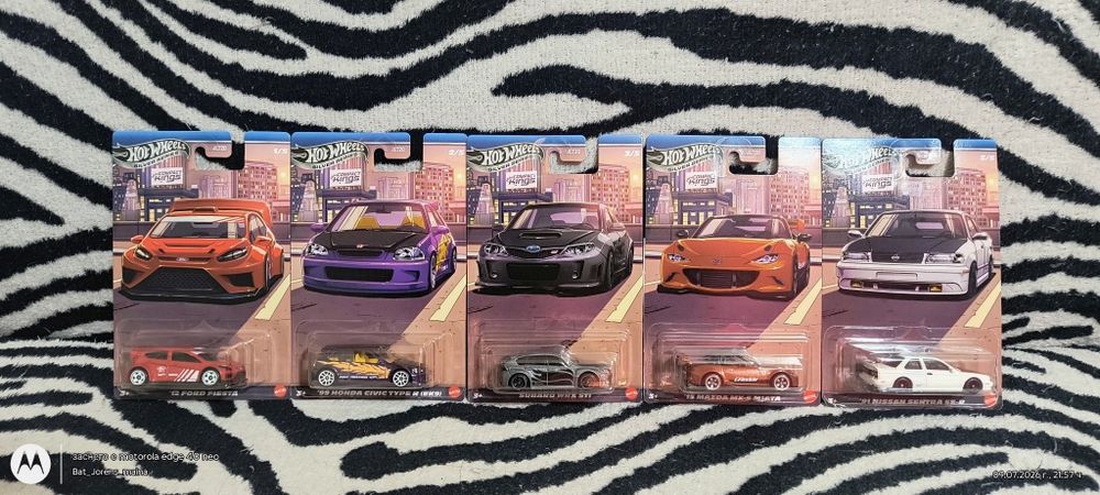 Hot wheels 8 set