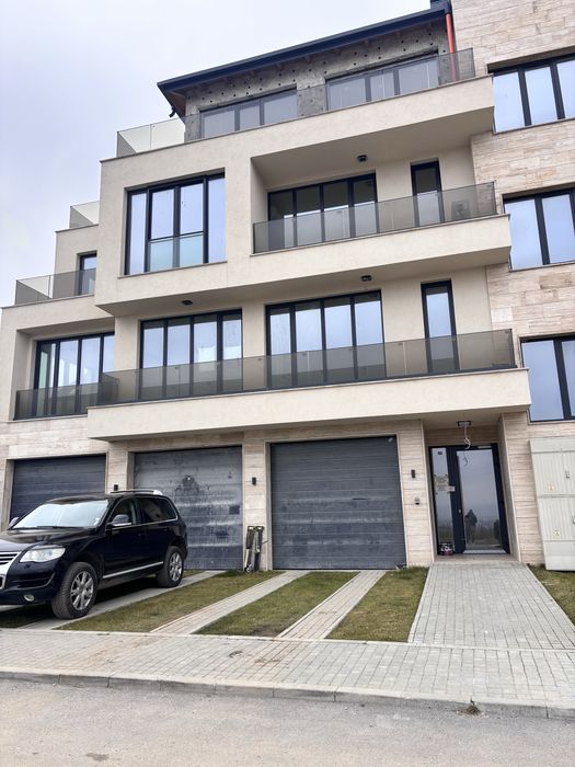 Тристаен апартамент Драгалевци