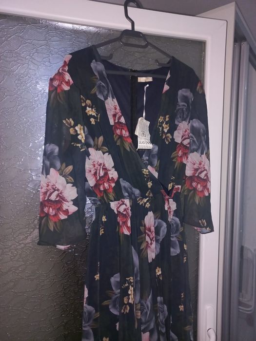 Rochie noua cu eticheta