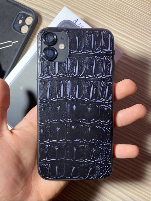 iPhone 11 64gb с гарантией