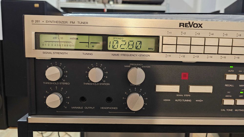 Revox B261 High-End Tuner in stare excelenta, full recap, test video!