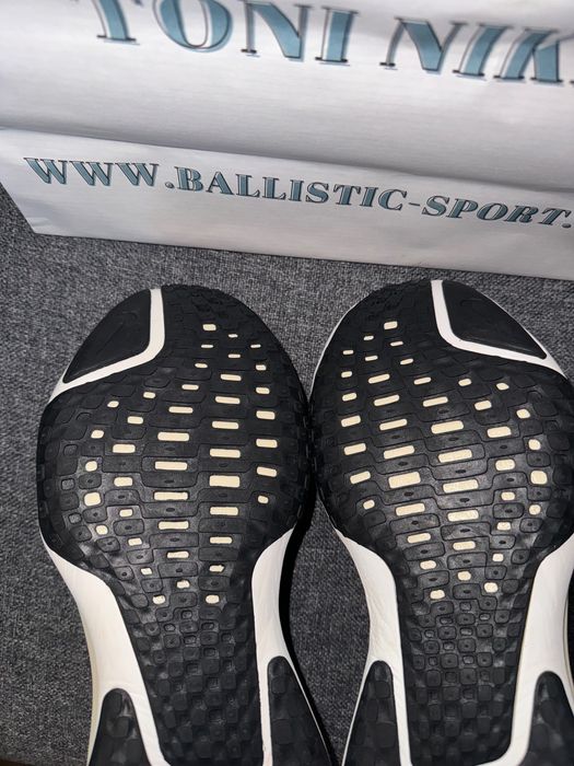 Нови - Nike ZoomX Invincible Run 3