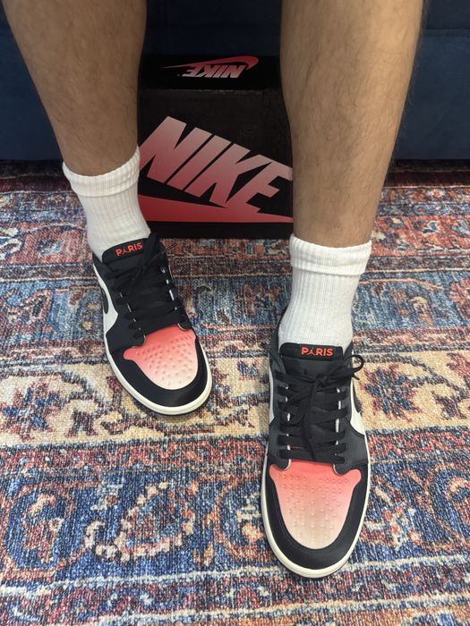 На продажу кроссовки AIR JORDAN