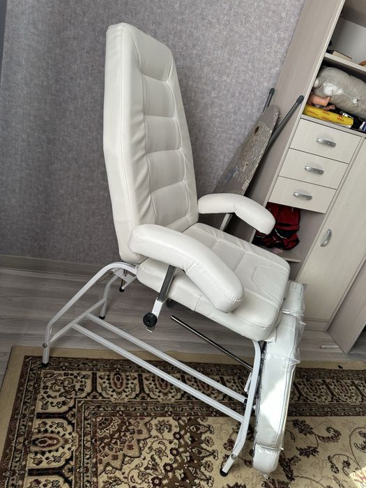 Педикюрное кресло