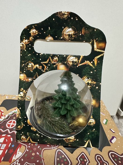 Новогодняя свеча подарок