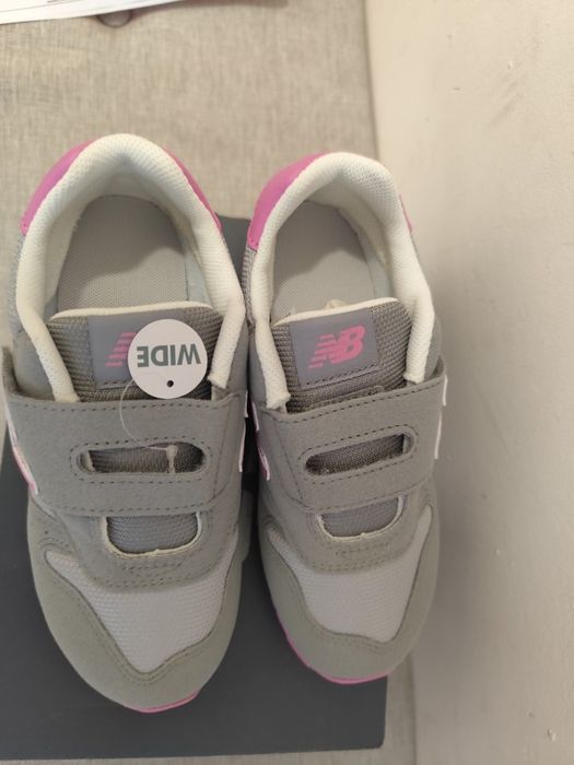 Маратонки за момиче New Balance