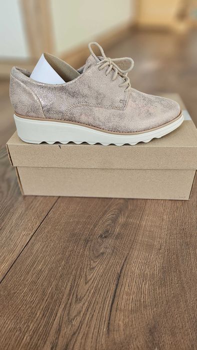 Нови дамски обувки