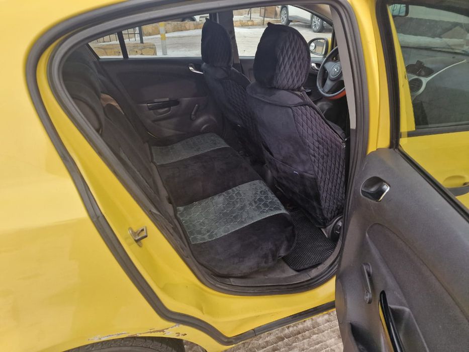 Опель Корса Д 2008г