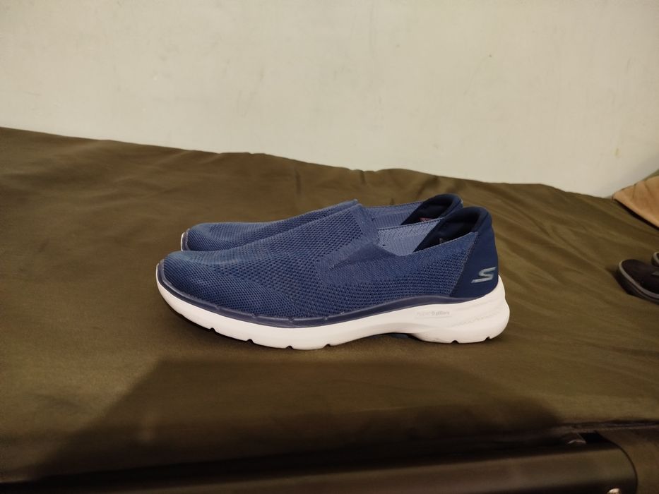 Продам фирменную обувь.