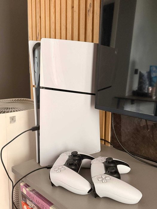 PlayStation 5 Slim Digital edition 1TB +Game (1+1 доп. джойстик)