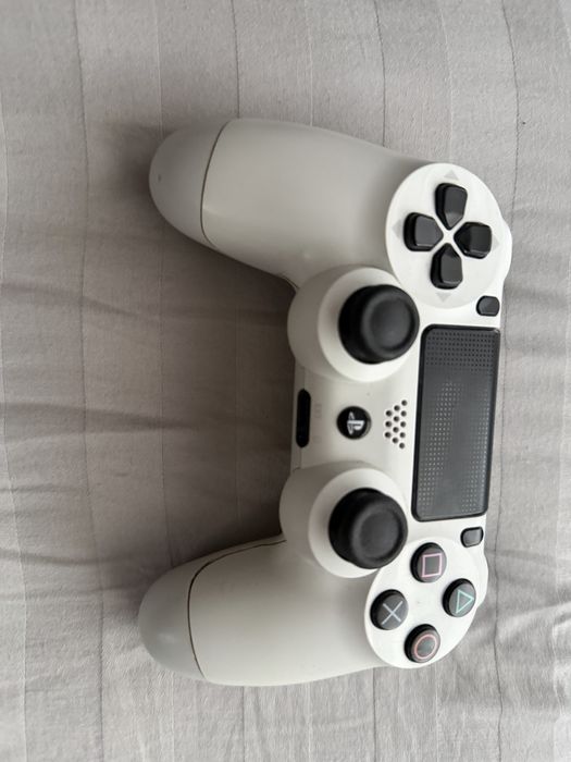 джойстици за ps4 оригинални