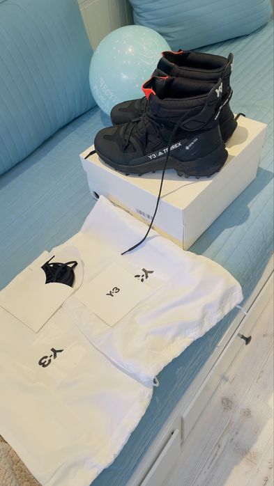 Y-3 Yohji Yamamoto Terrex Swift R3 Gore-Tex- Планински обувки,маратонк