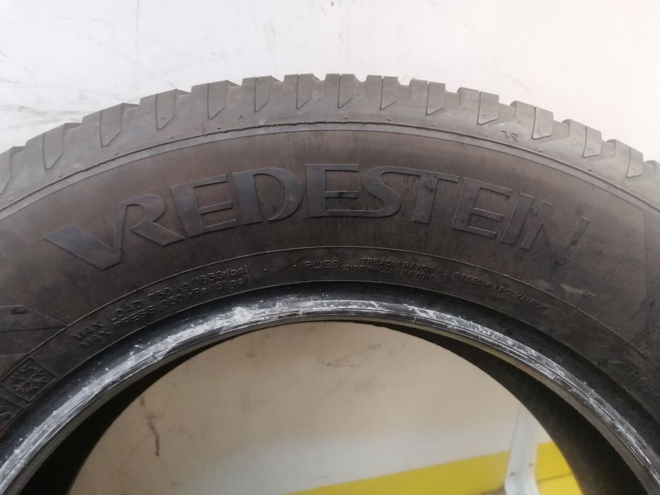 215/65/16 4*Vredestein allsezon 98h   dot 4120    5,,51mm