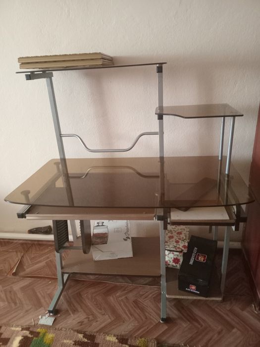 Компьютерный стол