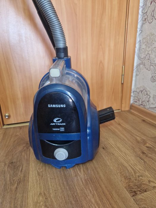 Продам пылесос Samsung SC4520