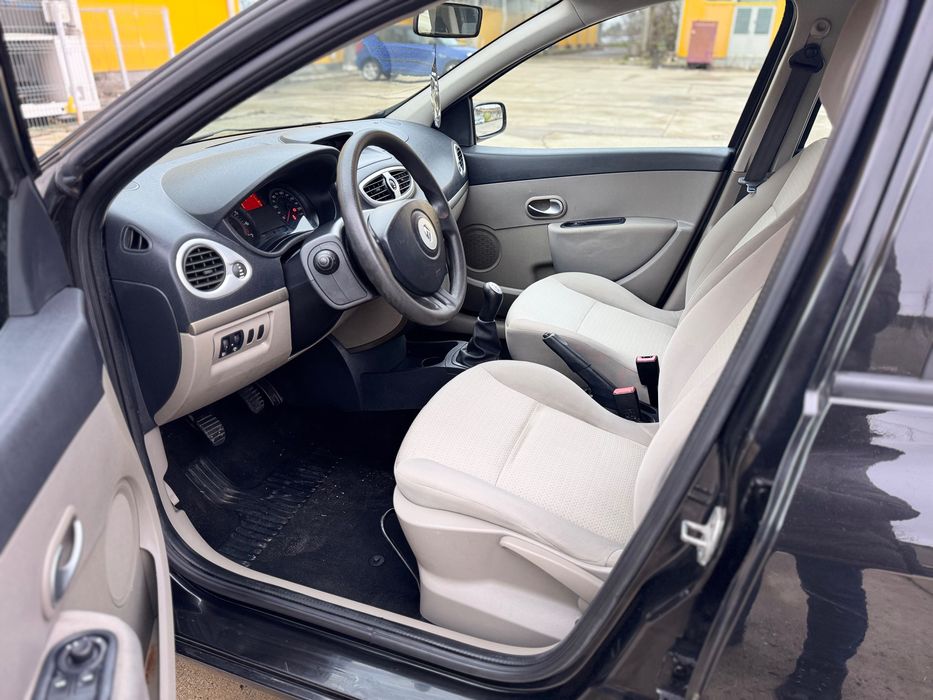 Renault Clio 3 An 2009 1.2 Benzina 75 C.P Import