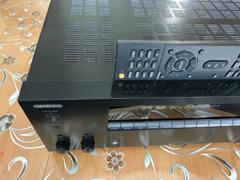 Onkyo TX-NR656 Bluetooth Wi-Fi