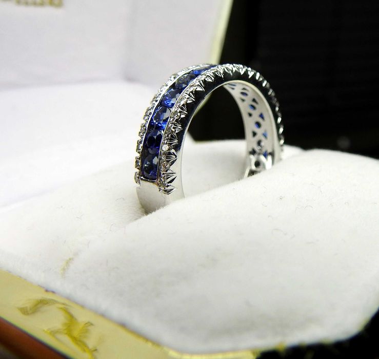 Пръстен бяло злато с диаманти и сапфири