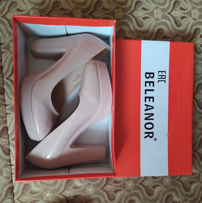 Продам новые туфли!!!