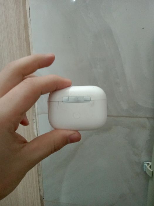Продаю наушники airpods