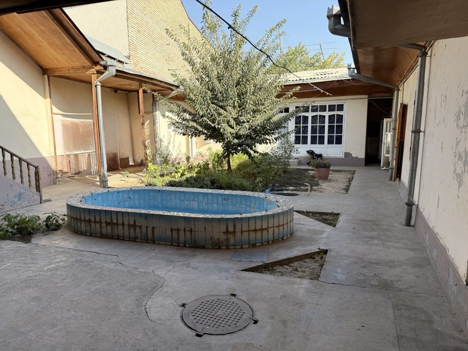 Уй сотилади. Олмазор туманида