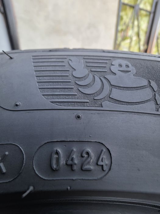Vând patru anvelope de vara michelin  315 40 21 / 275 45 21 / 0424