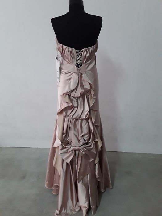 Rochie de seara elegantă