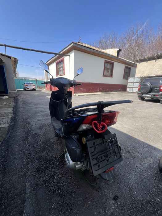 М8 веном 125сс..