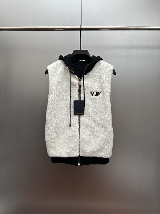 Louis Vuitton двулицев елек