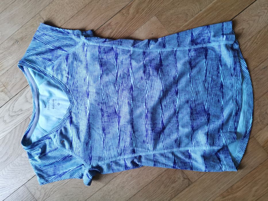 Тениски Nike и Adidas
