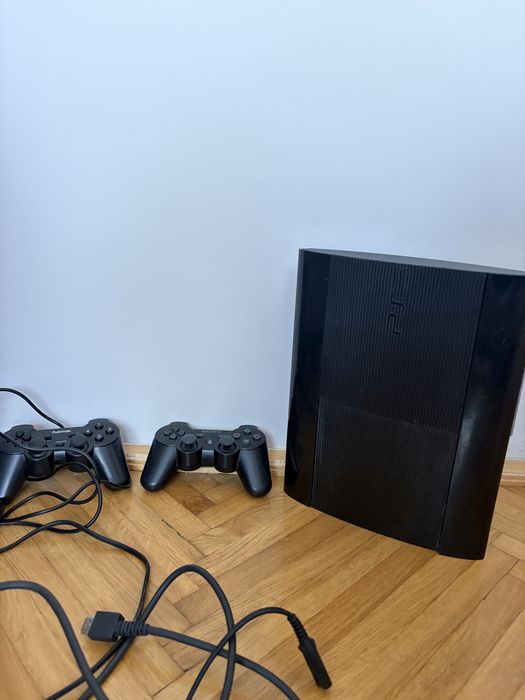 Playstation 3 500gb modat